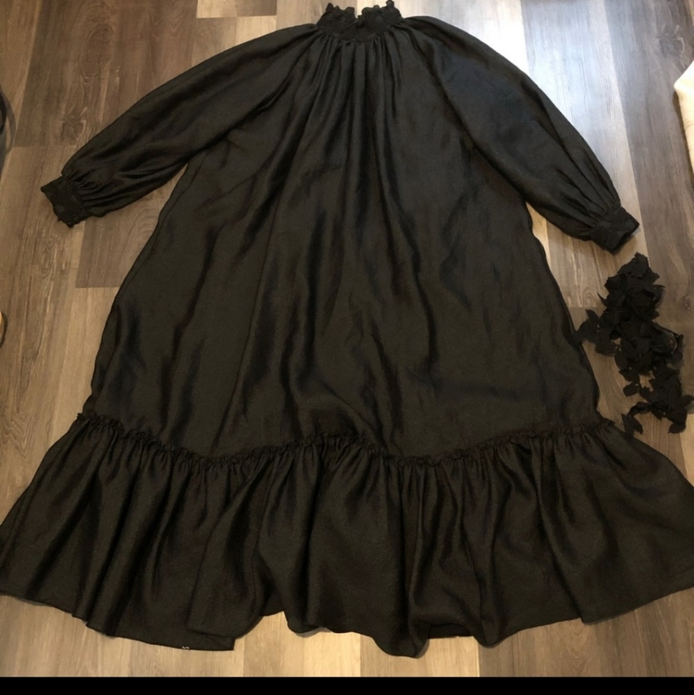 Black Dash Long Sleeve Dress